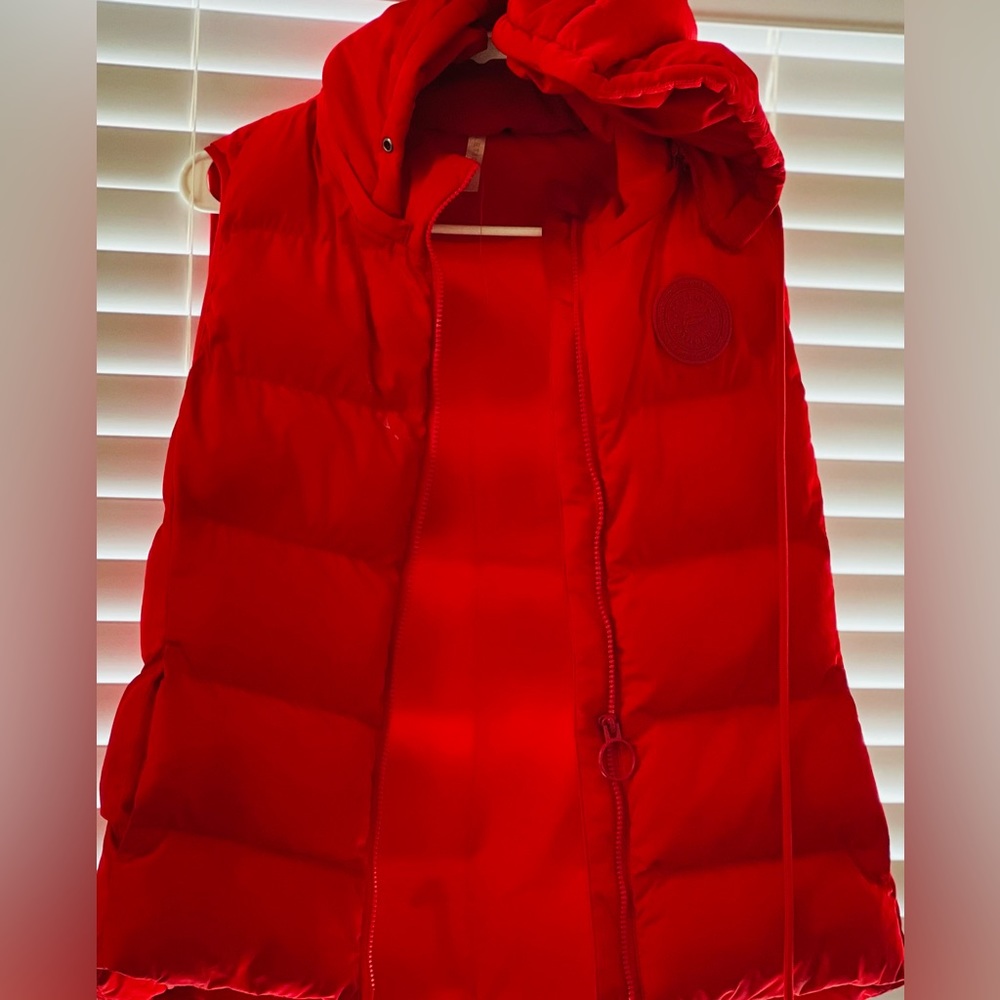 Barely worn Fabletics, plush red vest with hood